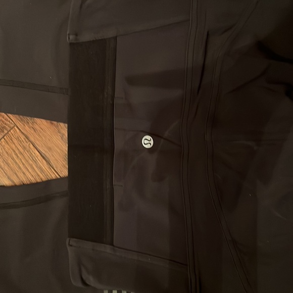 NEW Lululemon MOTO high waist black leggings size 6 - Picture 3 of 5